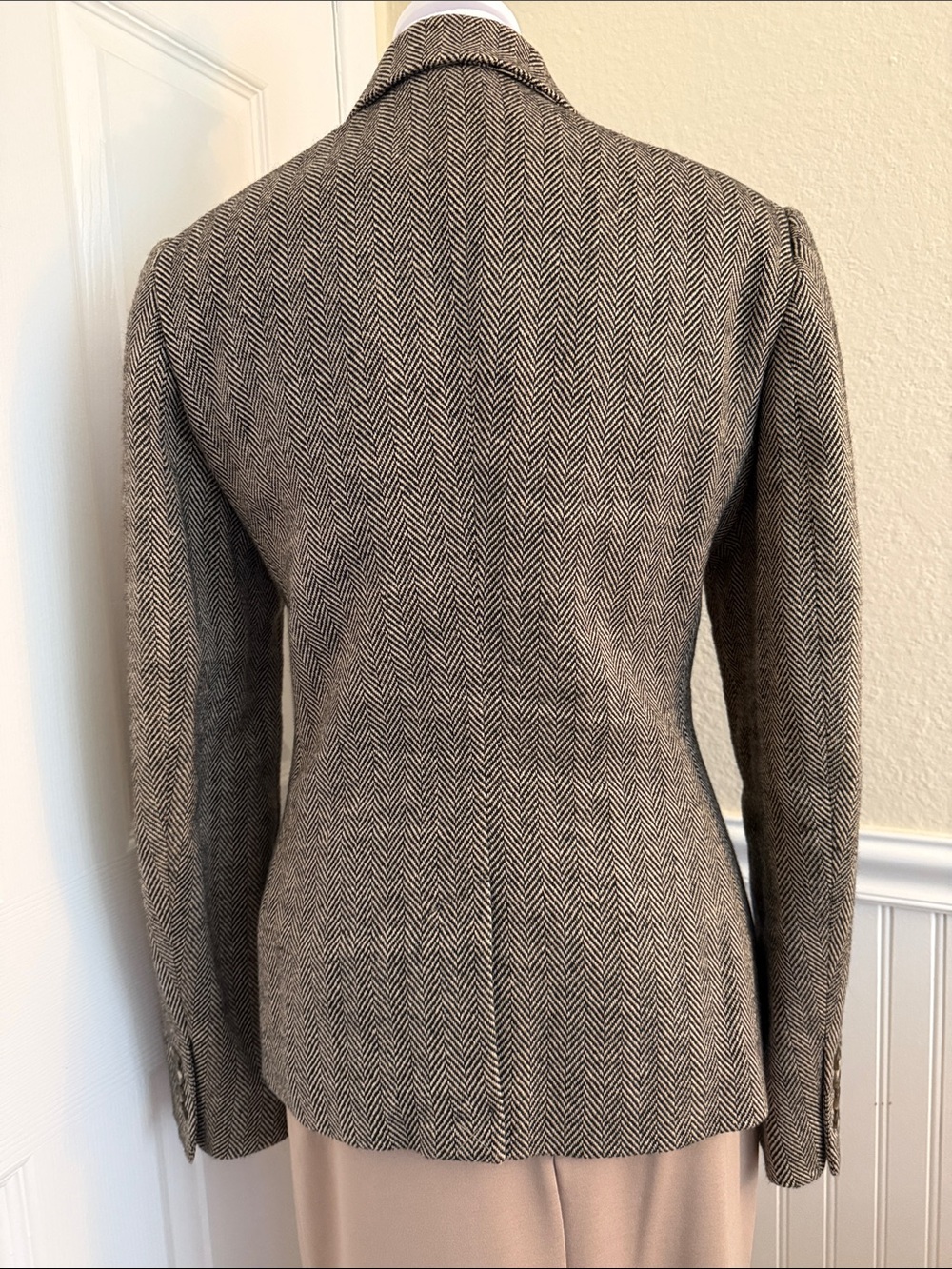 Ralph Lauren Herringbone Tweed Blazer - Picture 7 of 7